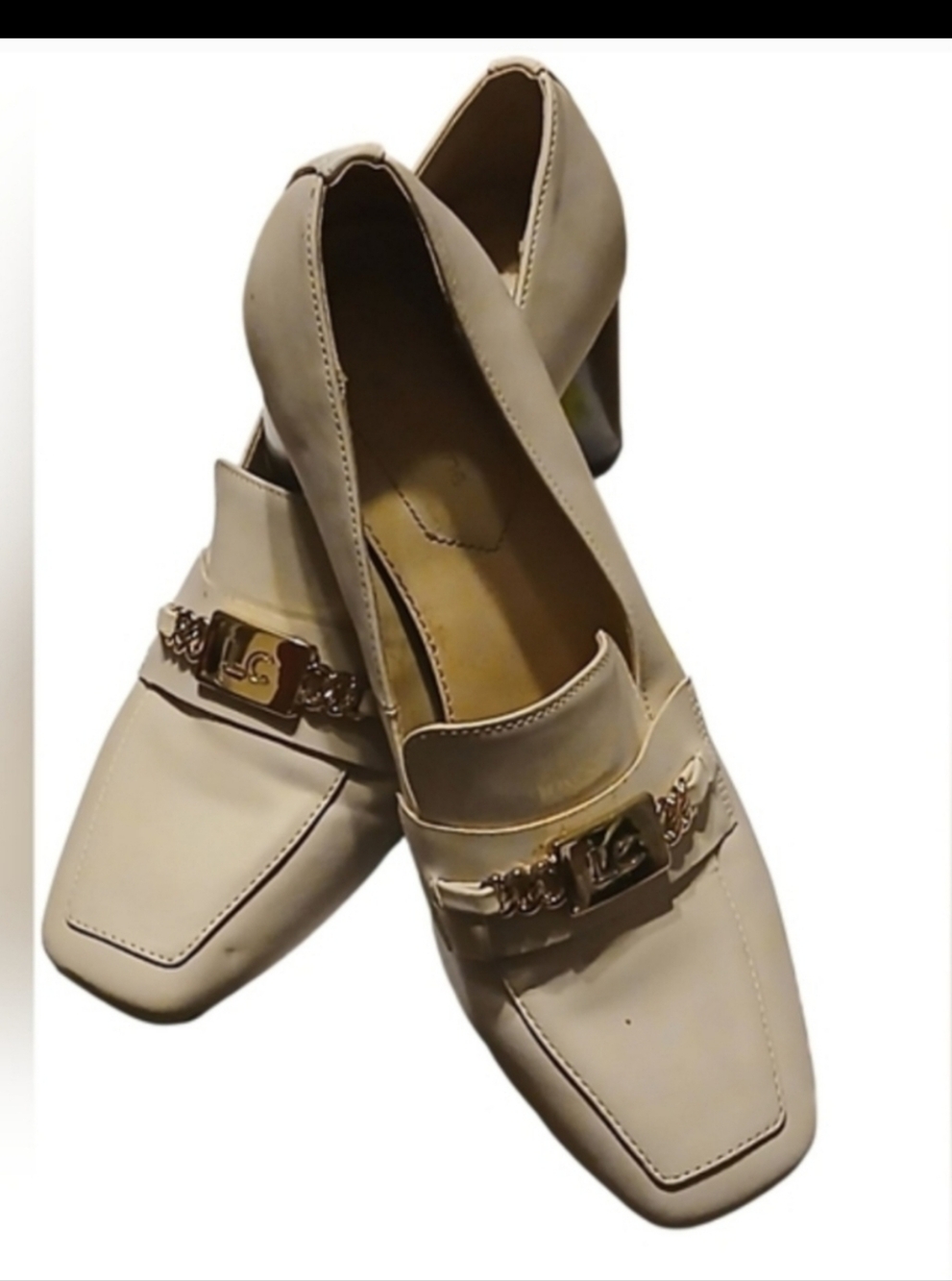 Liz Claiborne Cream Leather Block Heel Loafer with Gold Accent